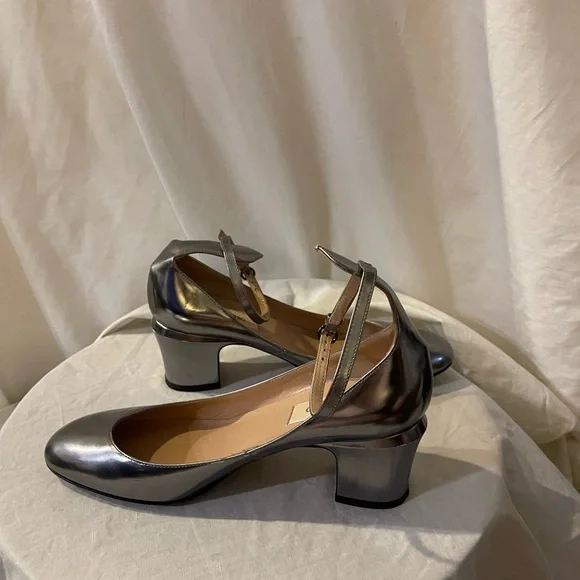 Valentino Garavani Silver Heels - Picture 6 of 9